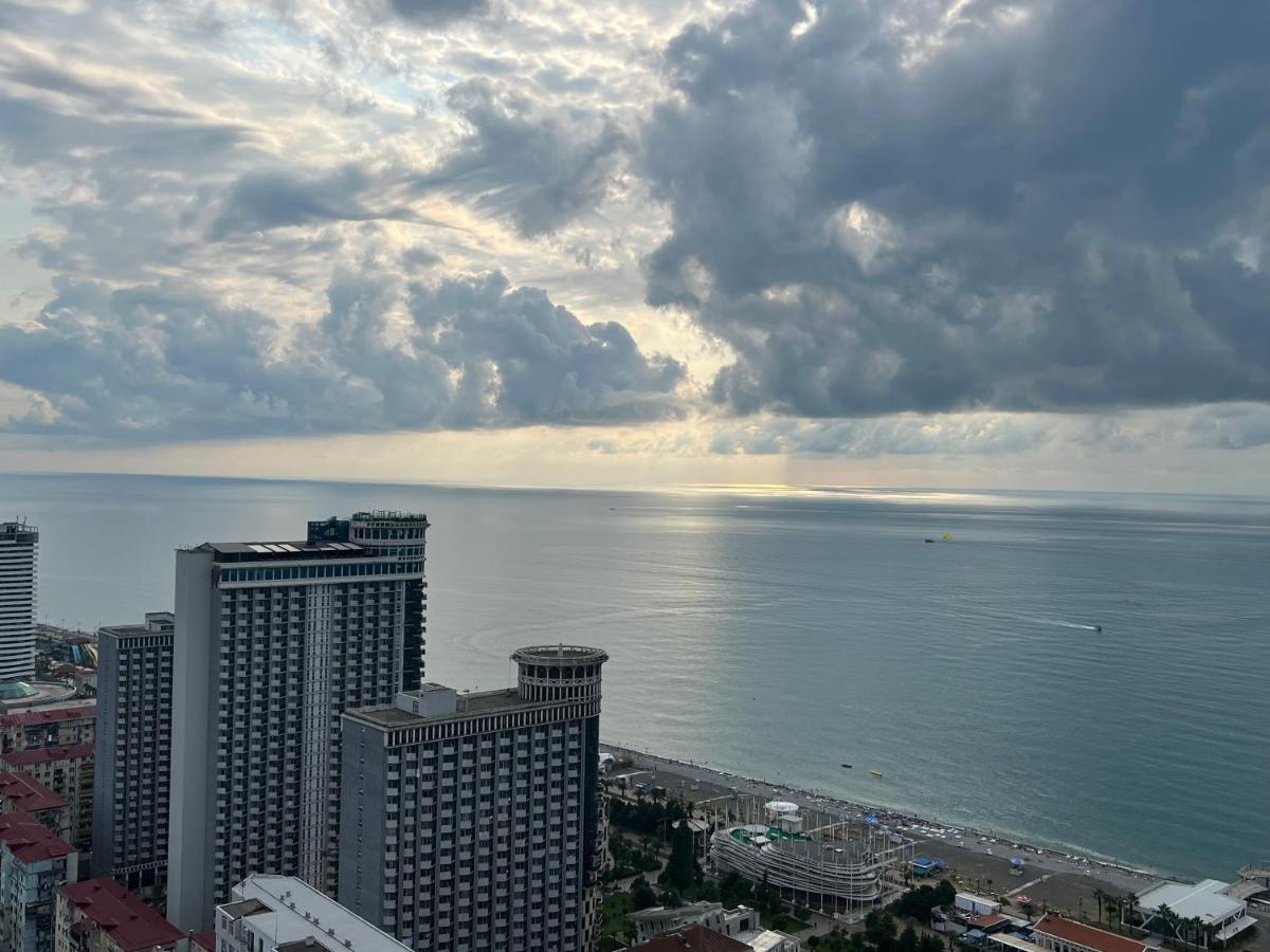 Hotel Orbi City Sea Horizon Batumi Exterior foto
